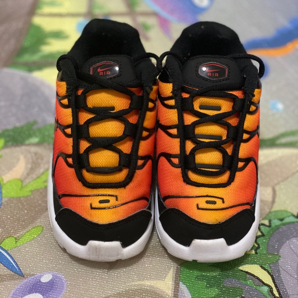 My sons gently worn shoes